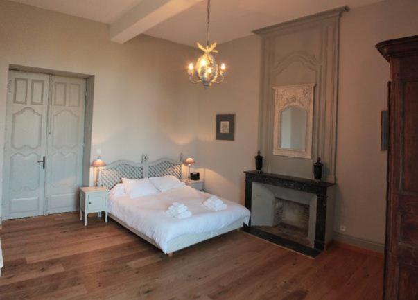 Chateau Secretary มงฟลองแกง ภายนอก รูปภาพ